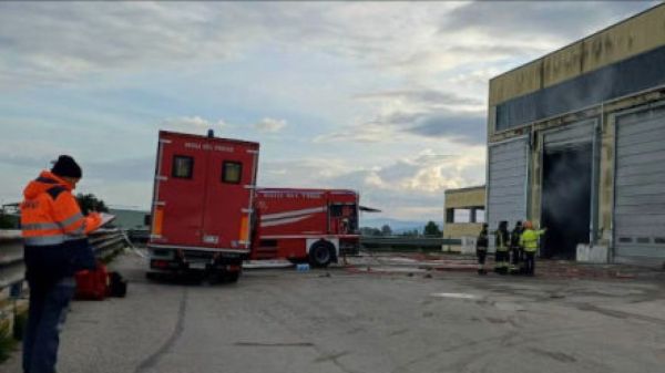 Incendio all’impianto di smaltimento rifiuti in località Le Strillaie, ultimi aggiornamenti di Arpat