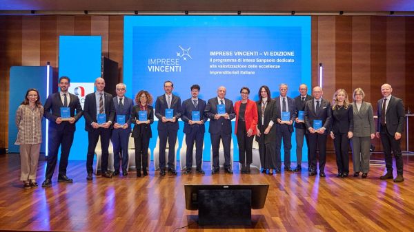 Intesa Sanpaolo: Presentate a Firenze le 10 Imprese Vincenti Toscane e Umbre