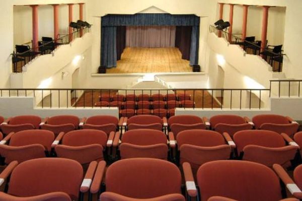 Il Misantropo di Molière al Teatro degli Unanimi di Arcidosso: un classico della commedia brillante e attualissima