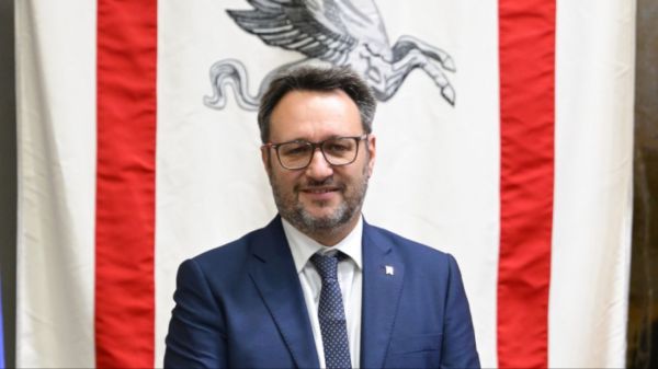 Moda, Lenzi scrive al ministro del lavoro: “Proroga Cig e tavolo permanente contro la crisi”