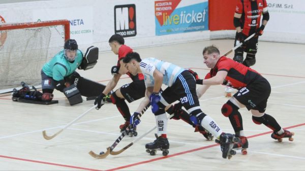 Hockey A1, Blue Factor contro Breganze: sfida salvezza al Casa Mora