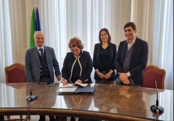 Sicurezza: Arcidosso e Castel del Piano firmano i Protocolli d’Intesa  con la Prefettura