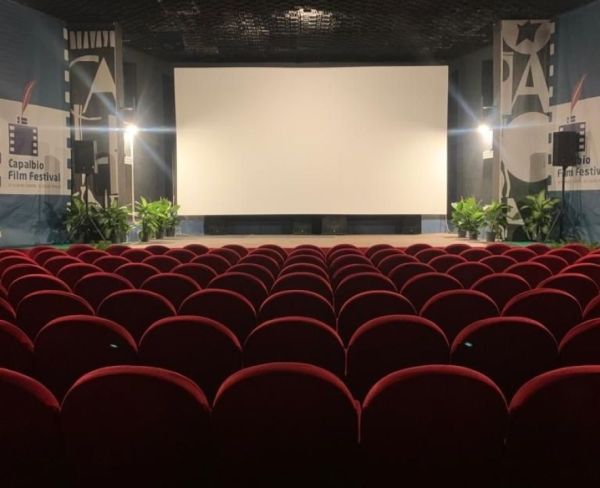 Nuovo cinema Tirreno: ecco il calendario natalizio