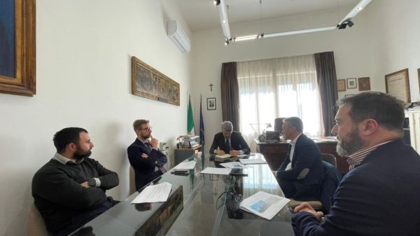 Piombino, energia: quasi 20 milioni per il potenziamento della rete elettrica con progetti PNRR