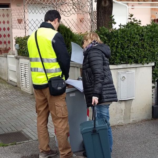 Riorganizzazione raccolta rifiuti: Sei Toscana inizia i sopralluoghi nelle attività