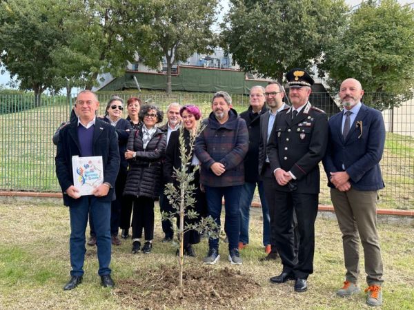 Un albero nel luogo della prima pietra, la seconda giornata celebrazioni 60 anni ospedale Grosseto