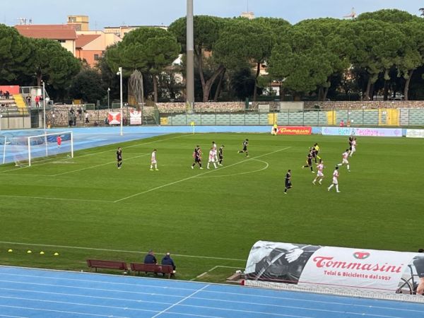 Calcio serie D: Grosseto-Trestina finisce 0-0. Pochissime emozioni e tanti sbadigli