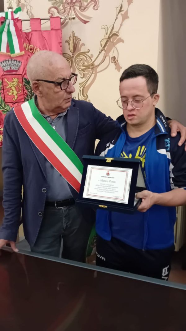 Manciano: L’Amministrazione comunale premia l’atleta Matteo Ponte