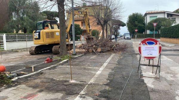 Raccolta rifiuti, a Castiglione della Pescaia partono i lavori per la realizzazione delle nuove isole ecologiche interrate