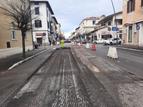 Sicurezza stradale: nuova viabilità nell’intersezione tra le vie Aquileia e Oberdan