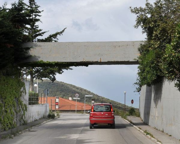 Iniziati i lavori di demolizione del ponte della 167